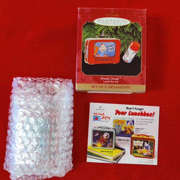 Vintage Hallmark Keepsake Howdy Doody Ornament Set - Lunchbox & Thermos - 1999 - Picture 3 of 14